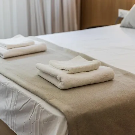 Odat N'boge - Breakfast Included By Pikhost Hotel